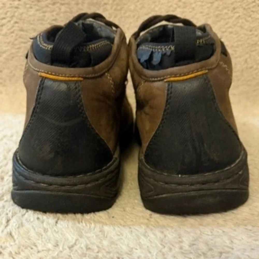 Timberland Boots Men's Size 10.5 Brown Chukka Moc Toe Leather Rugged Lace Up